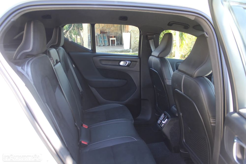 Volvo XC 40 - 27