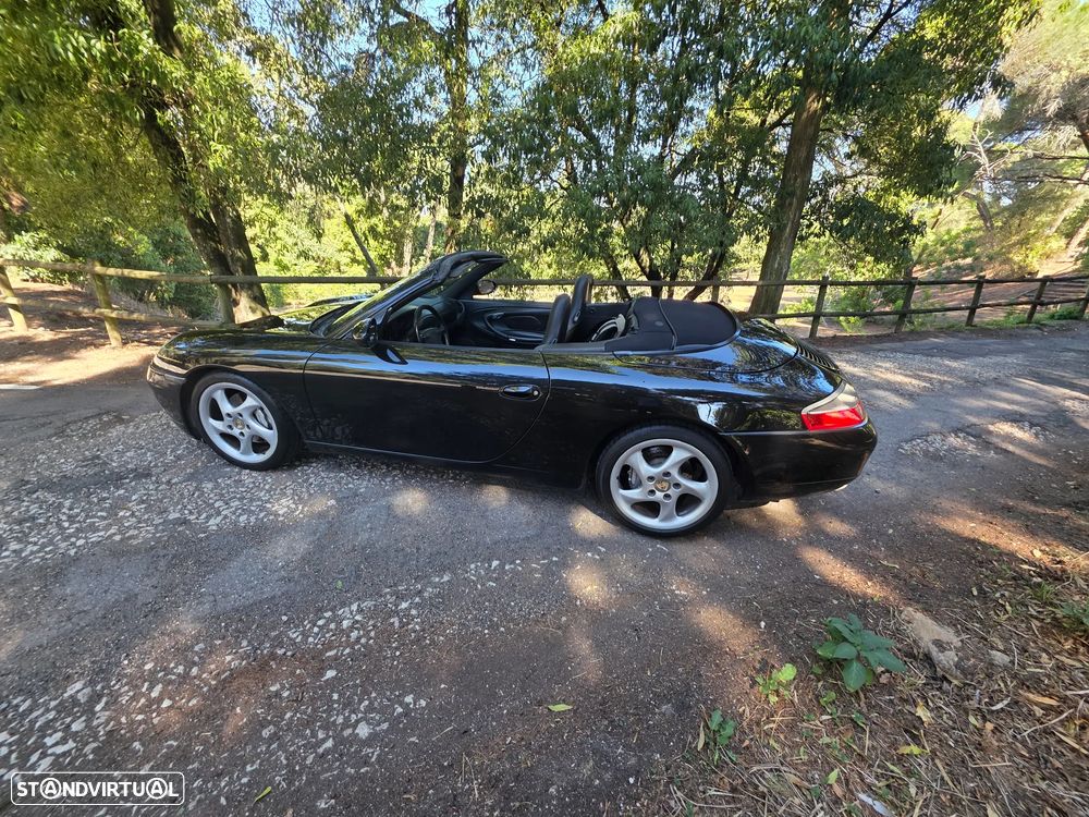 Porsche 911 (996) Carrera 4 Cabrio - 14