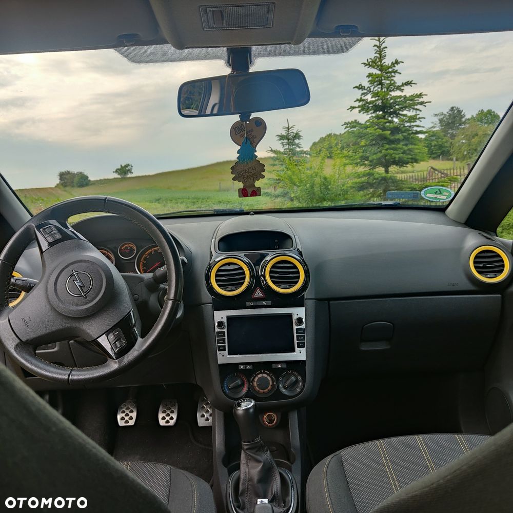 Opel Corsa - 2