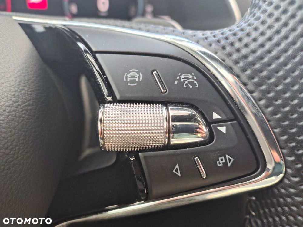 Skoda Superb 2.0 TDI SCR Sportline DSG - 17