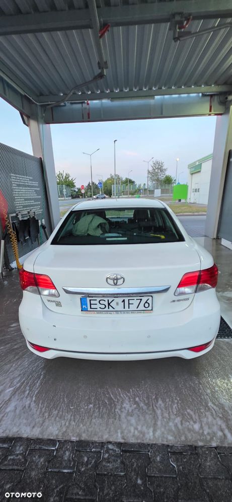 Toyota Avensis 2.0 D-4D Luna - 19