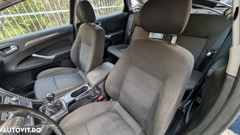 Ford Mondeo 2.0 TDCI Titanium - 19