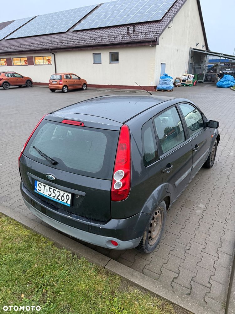Ford Fiesta 1.3 Ambiente - 14