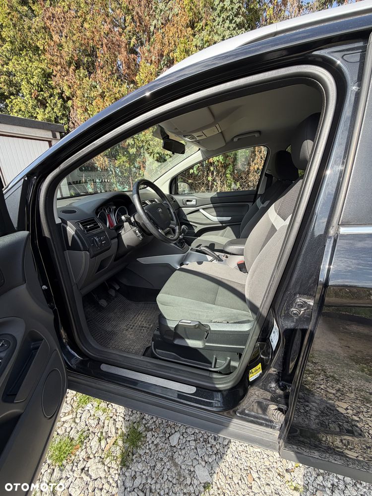 Ford Kuga 2.0 TDCi Titanium FWD - 6