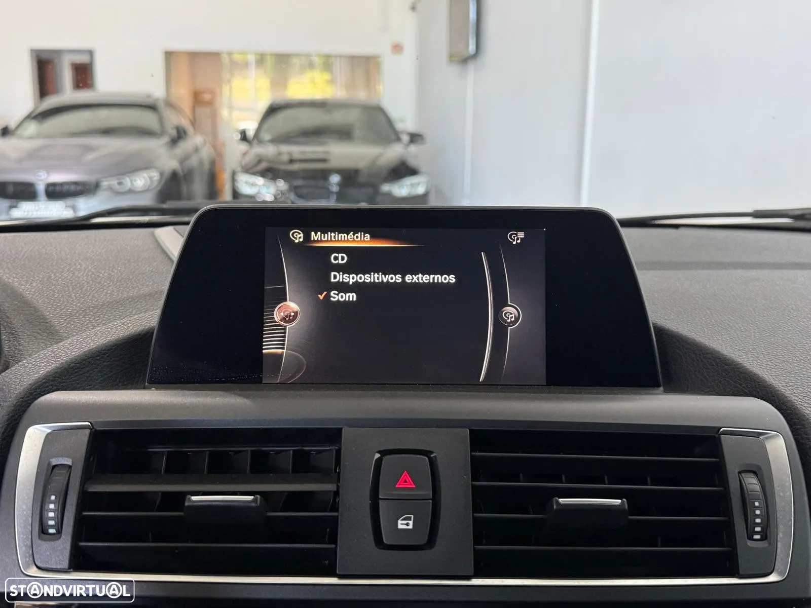 BMW 118 i Pack M - 24
