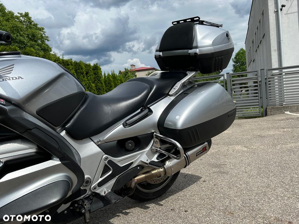 Honda ST - 5
