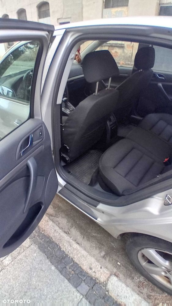 Skoda Octavia 1.6 Ambiente Tiptr - 13