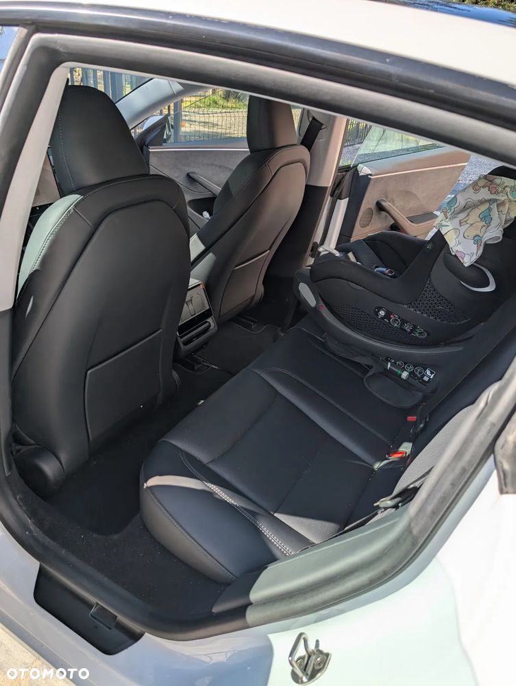 Tesla Model 3 Long Range AWD - 21