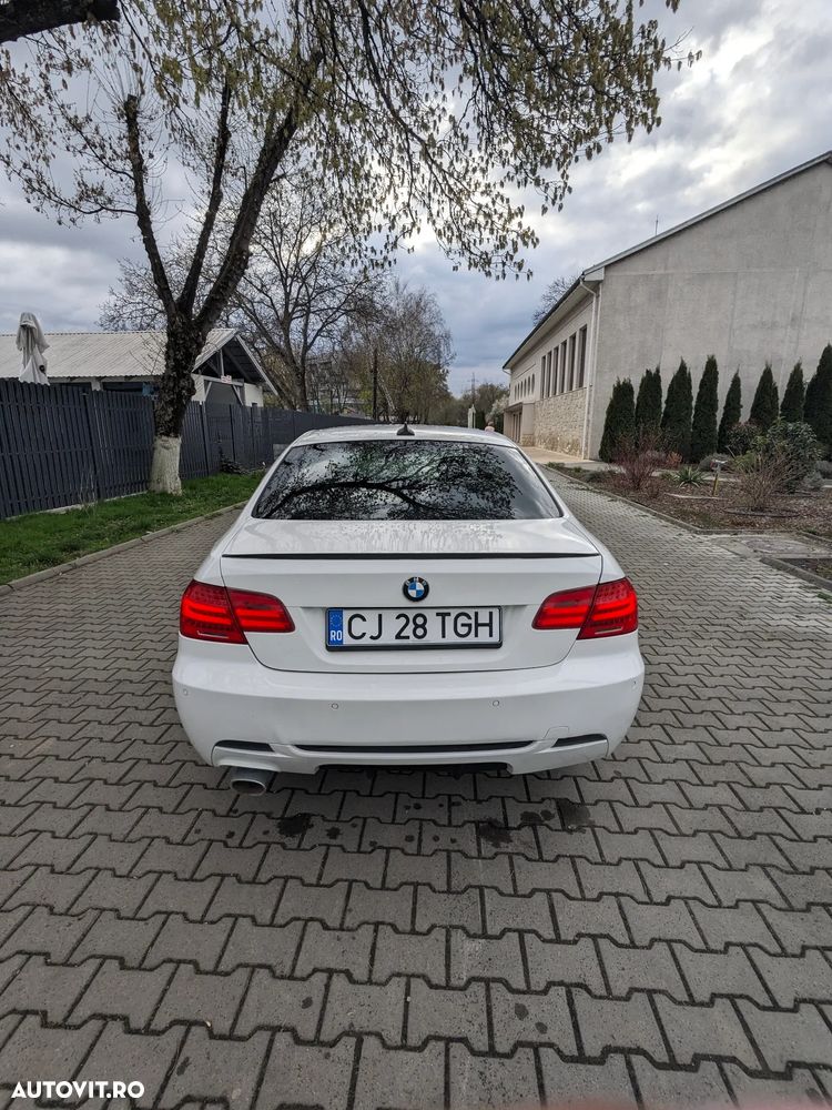BMW Seria 3 320d xDrive Aut. M Sport Edition - 6