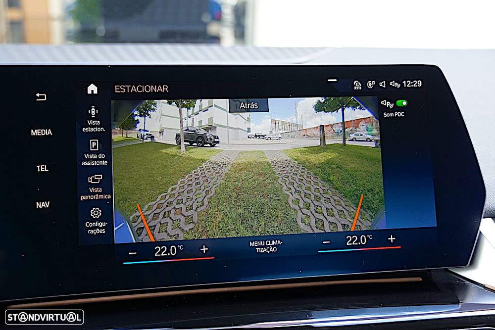 BMW 225xe Active Tourer e xDrive Edição Optimized - 33
