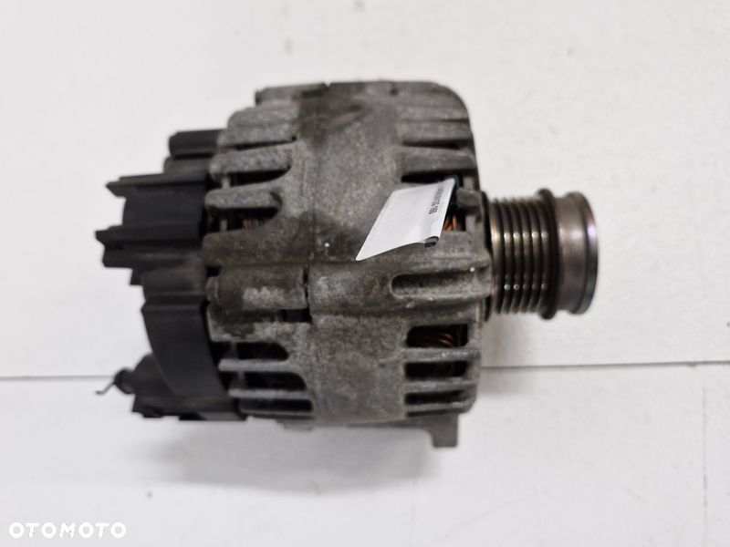 volkswagen golf vii 7 1.0 tsi alternator 04e903015g - 2