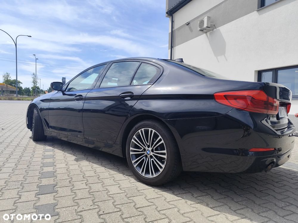 BMW Seria 5 520d Sport Line sport - 4