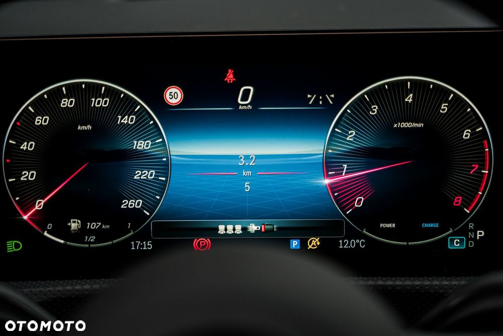 Mercedes-Benz CLA - 25