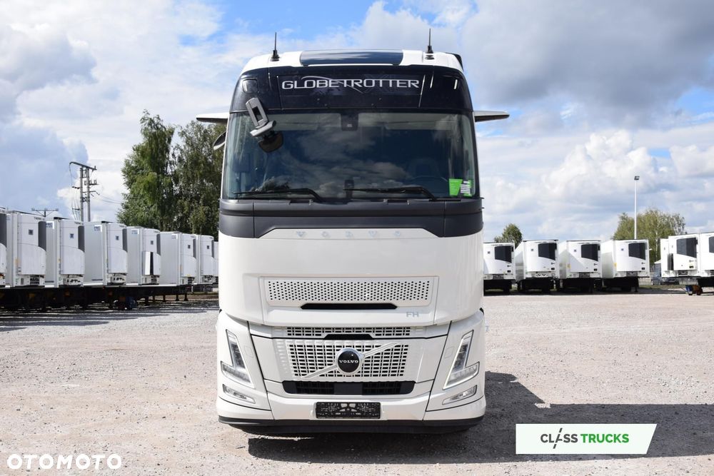Volvo FH 460 AERO Globetrotter XL ACC i-Save I-ParkCool SideSkirts Mirror Cam - 2