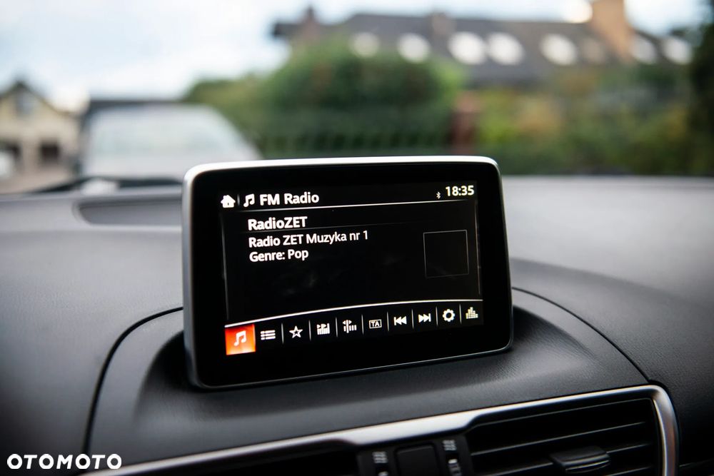 Mazda 3 SKYACTIV-G 120 NAKAMA - 22