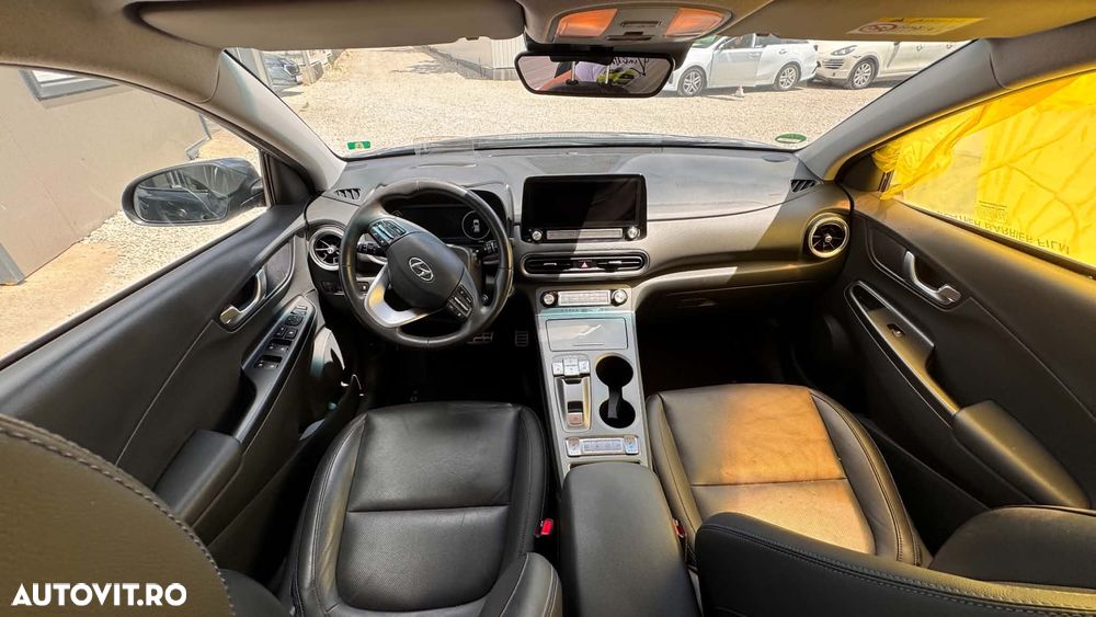 Hyundai KONA - 9