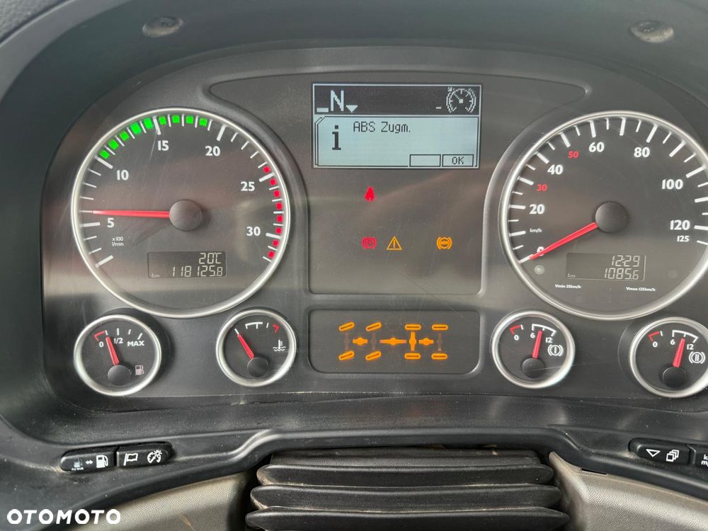 MAN TGS 41.400 8x8 ALLRAD EURO 5 | Meiller-Kipper | Manual | 118 125 km | 2014 - 11
