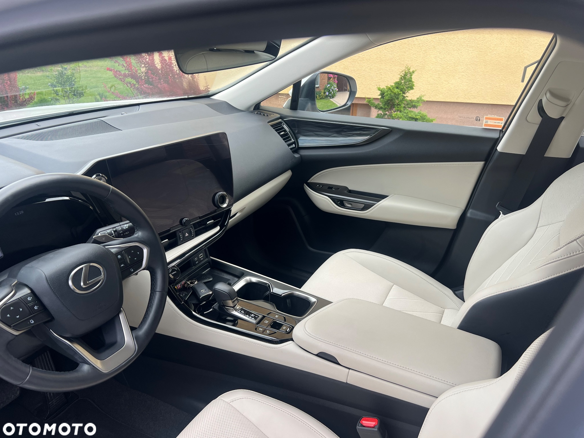 Lexus NX 350h Prestige AWD - 22