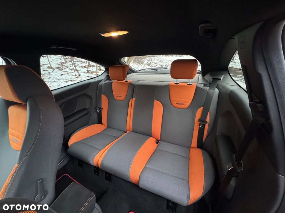 Ford Focus ST - 7