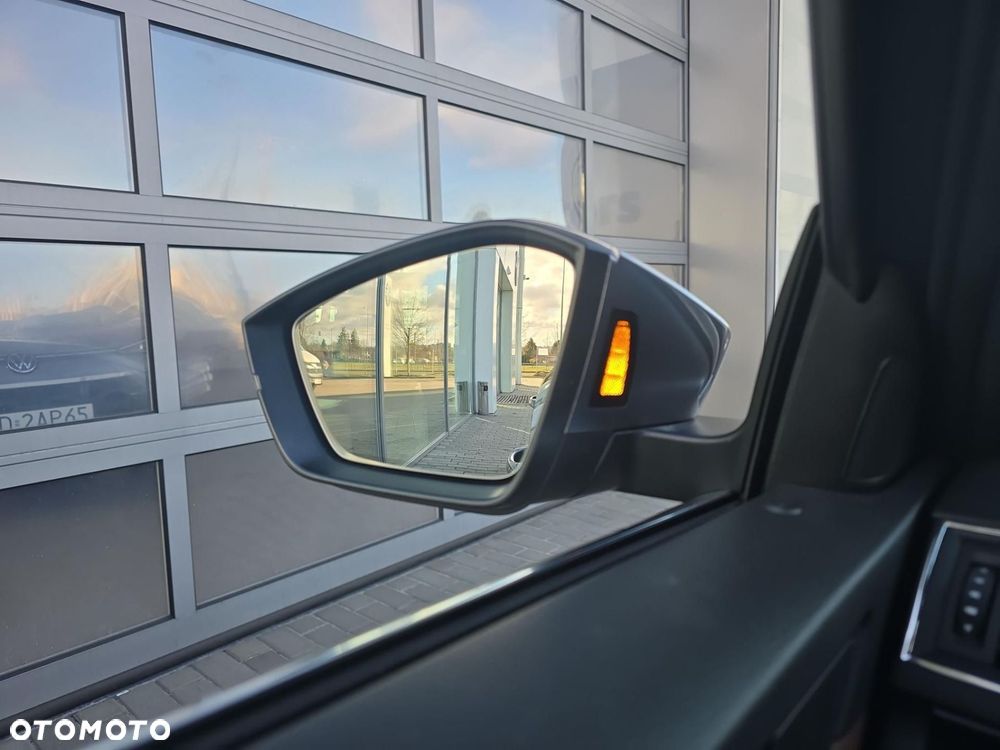 Skoda Superb 2.0 TDI SCR L&K DSG - 26