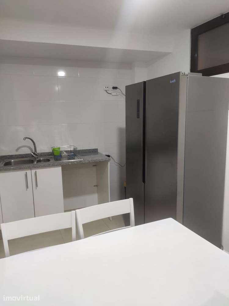 Quarto individual mobilado - Pinhal de Marrocos, Coimbra - Grande imagem: 3/12
