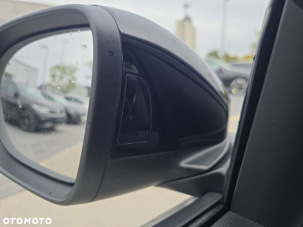 Volkswagen T-Roc - 28