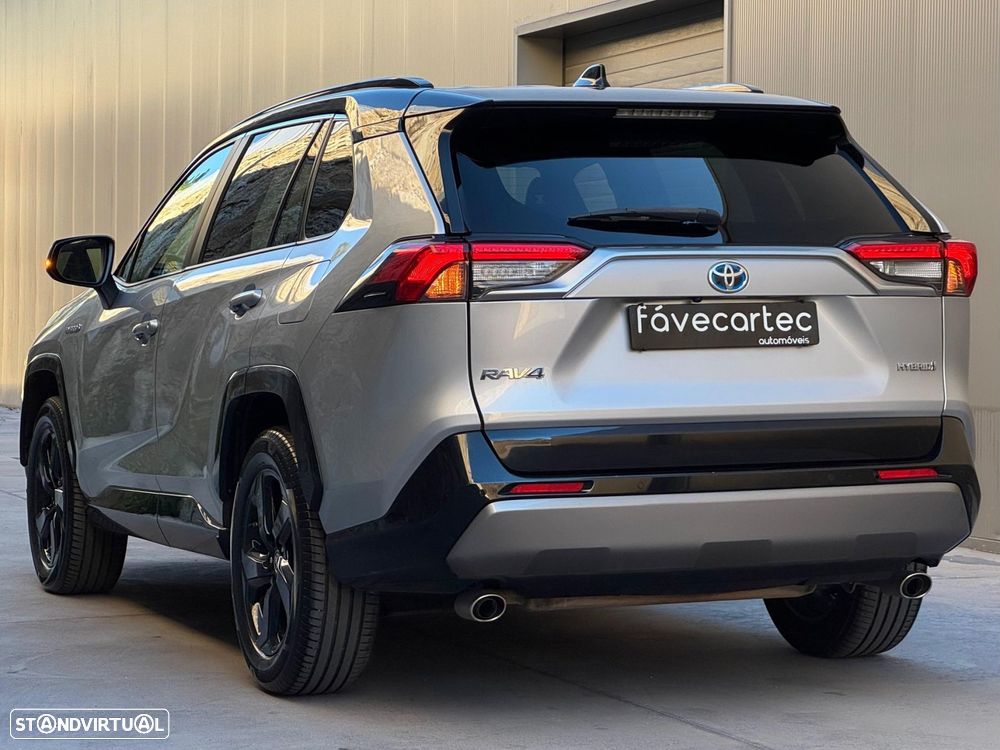Toyota RAV4 2.5 HDF Black Edition - 38