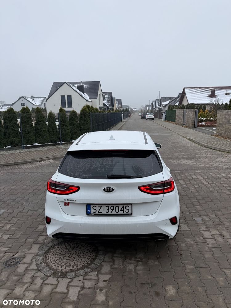 Kia Ceed 1.6 CRDi SCR M - 6