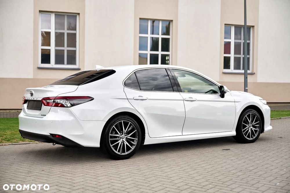 Toyota Camry 2.5 Hybrid Executive CVT - 14