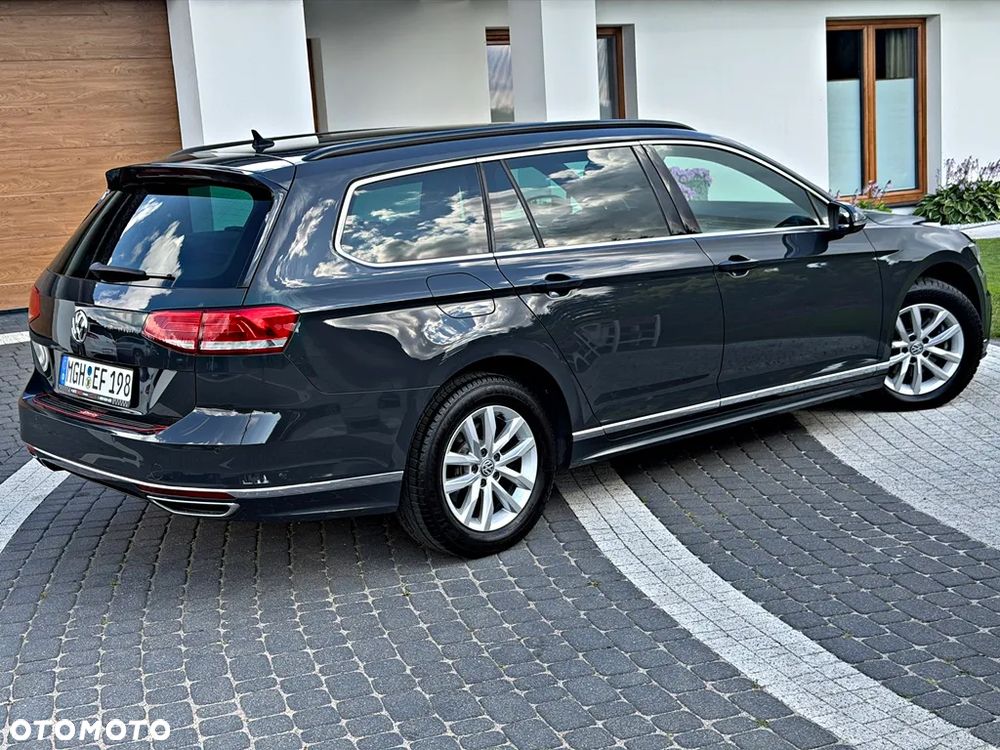 Volkswagen Passat Variant 1.6 TDI (BlueMotion Technology) Comfortline - 9
