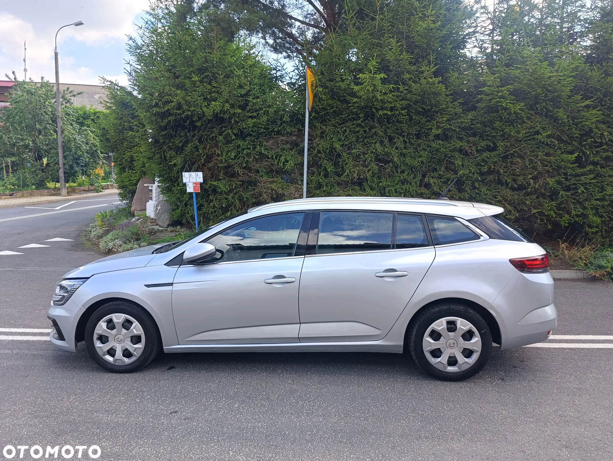 Renault Megane 1.5 Blue dCi Limited - 24