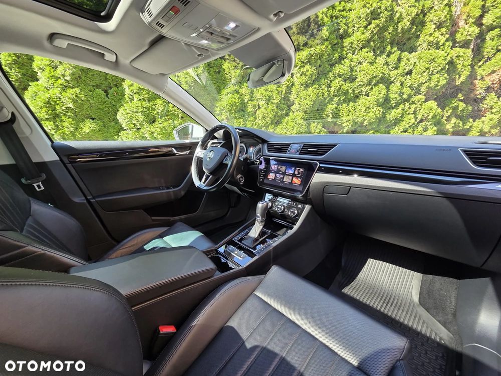 Skoda Superb 2.0 TDI 4x4 L&K DSG - 13