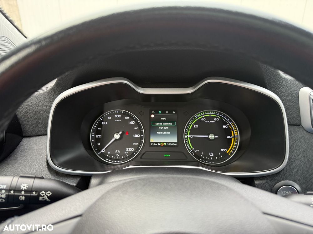 MG ZS EV Luxury - 23