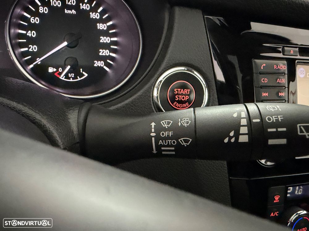 Nissan Qashqai 1.5 dCi N-Connecta 18 - 26