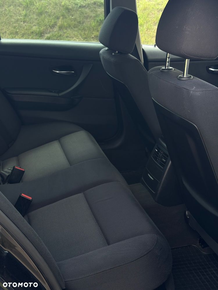 BMW Seria 3 320i - 12
