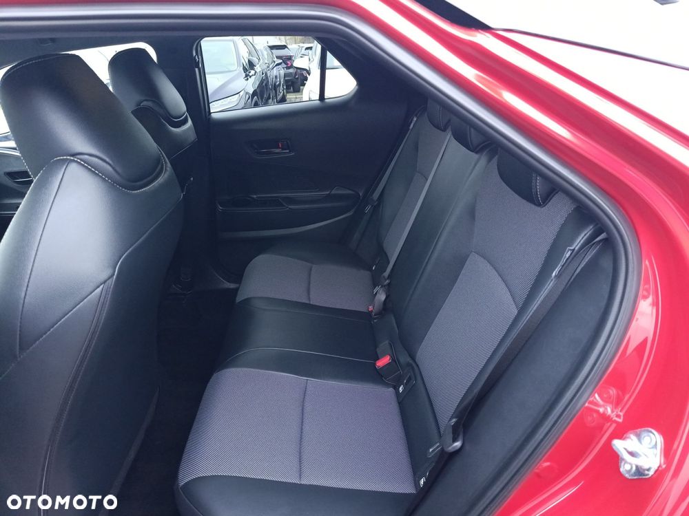 Toyota C-HR 2.0 Hybrid Dynamic Force Executive - 17