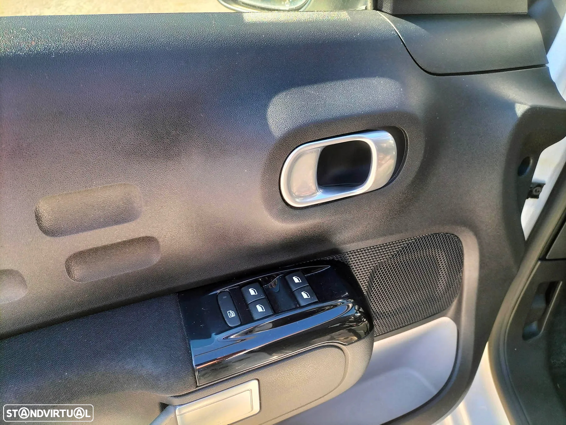 Citroën C3 1.2 PureTech Shine - 12