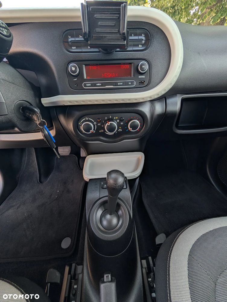 Renault Twingo ENERGY TCe 90 EDC Intens - 26