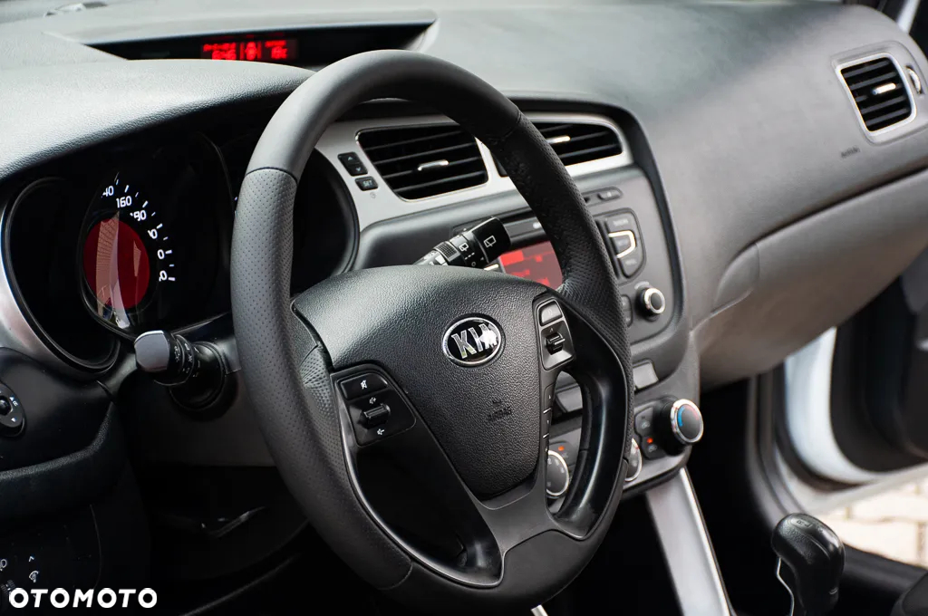 Kia Ceed 1.4 CVVT Vision - 25