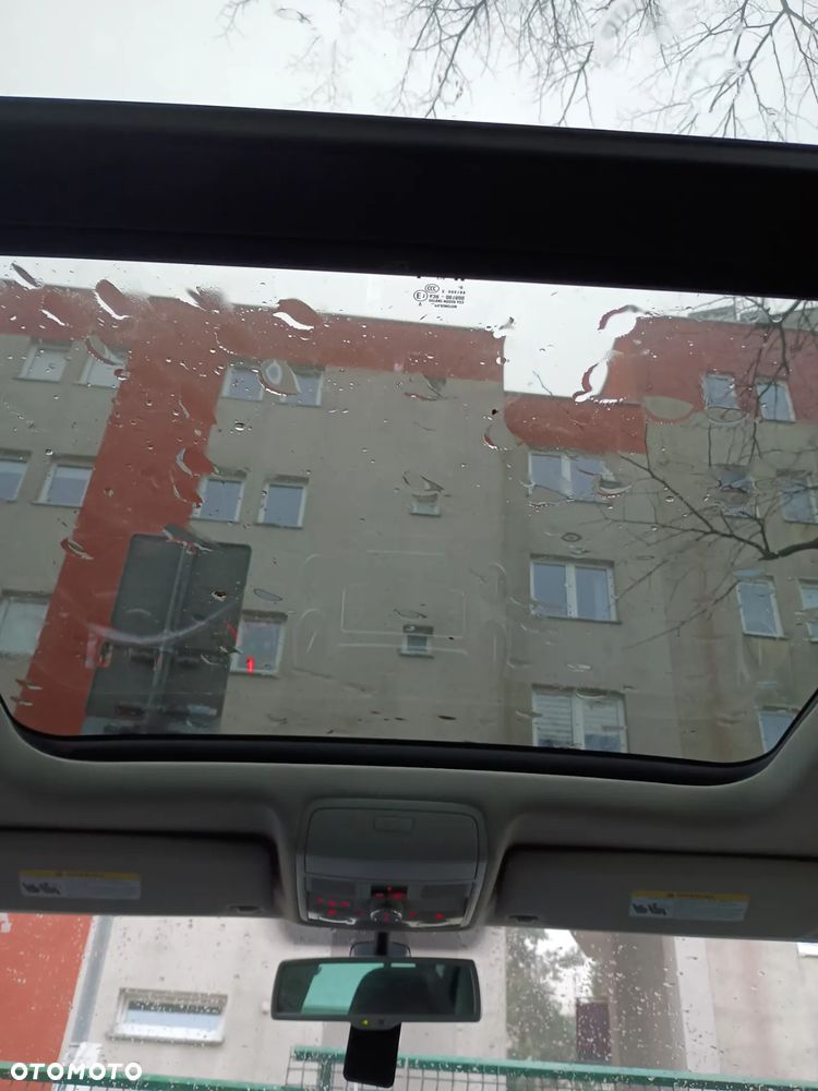 Volkswagen Tiguan - 16