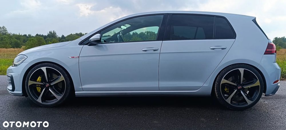 Volkswagen Golf GTI (BlueMotion Technology) - 7