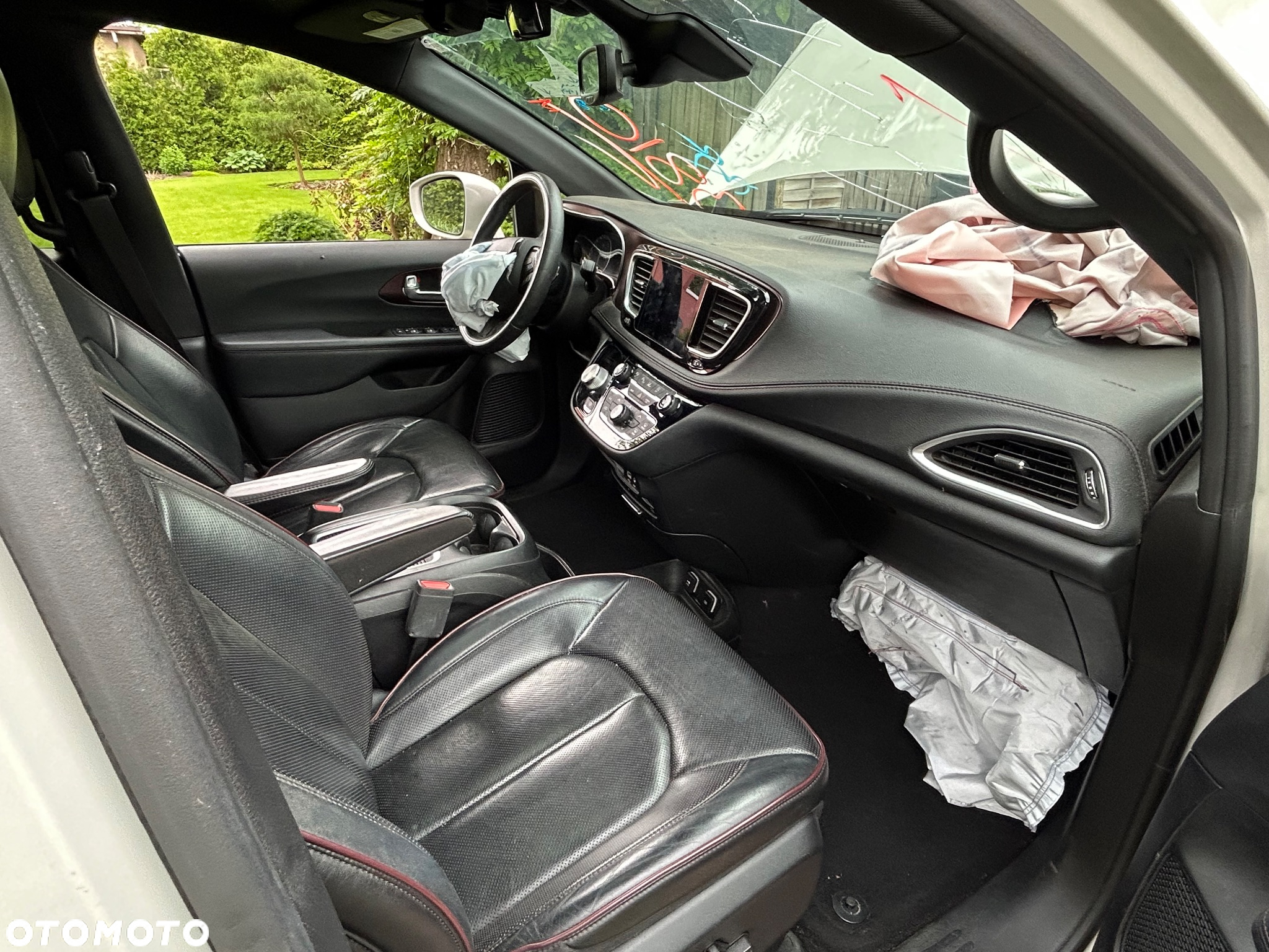 Chrysler Pacifica - 7