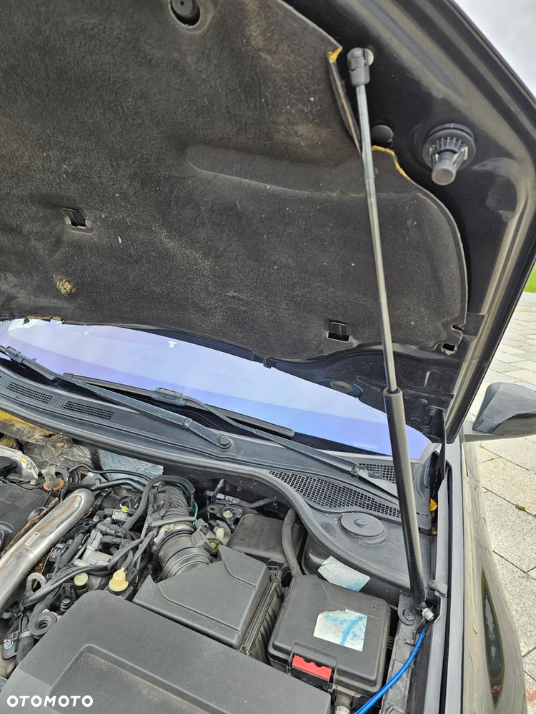 Renault Laguna Grandtour 2.0 dCi Initiale - 20