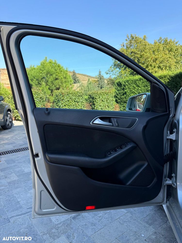 Mercedes-Benz B 160 - 13