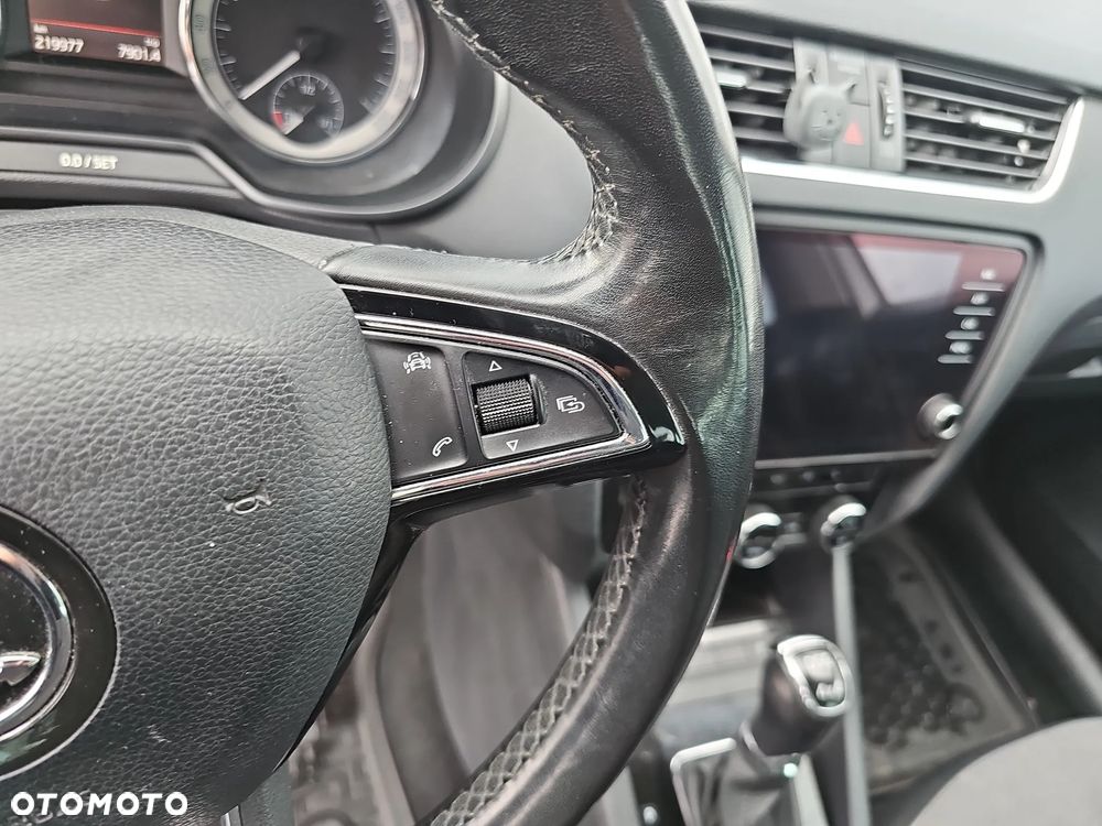 Skoda Octavia 2.0 TDI 4x4 Style DSG - 19