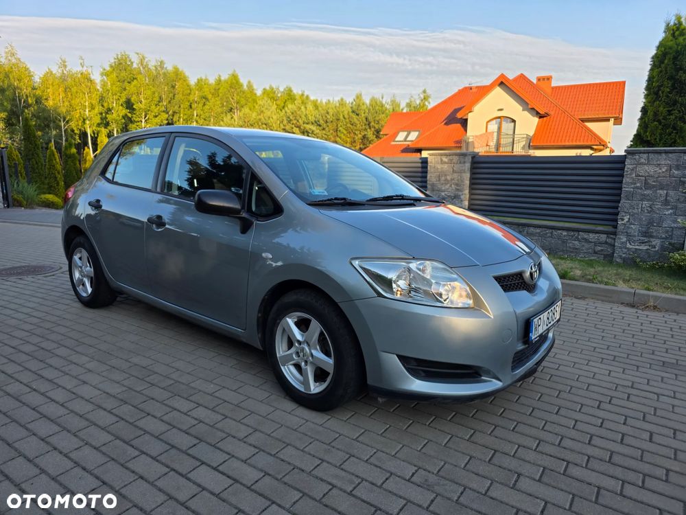 Toyota Auris 1.33 VVT-i Terra - 8