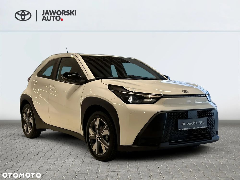 Toyota Aygo X Hybrid 1.5 Comfort e-CVT - 8