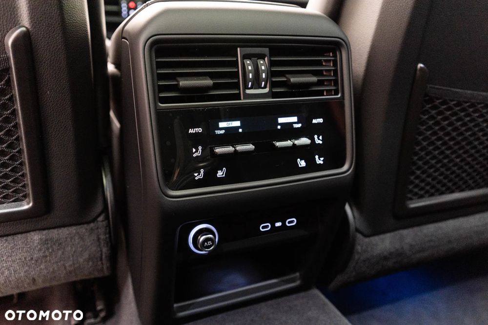 Porsche Cayenne - 28