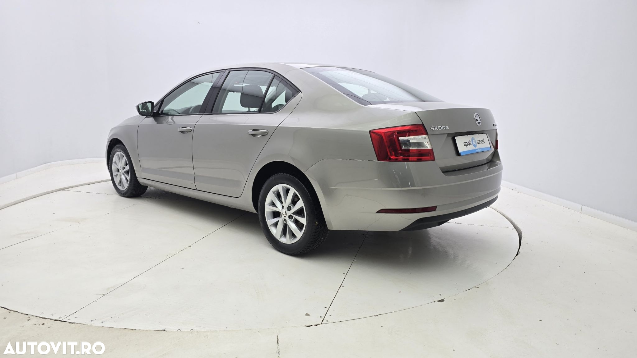 Skoda Octavia - 8
