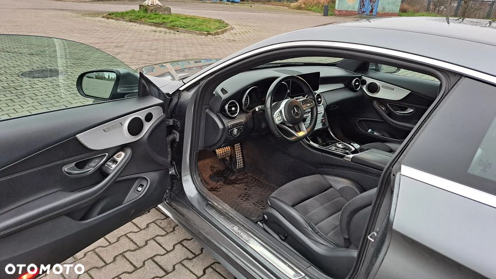 Mercedes-Benz Klasa C 220 d 9G-TRONIC AMG Line - 13